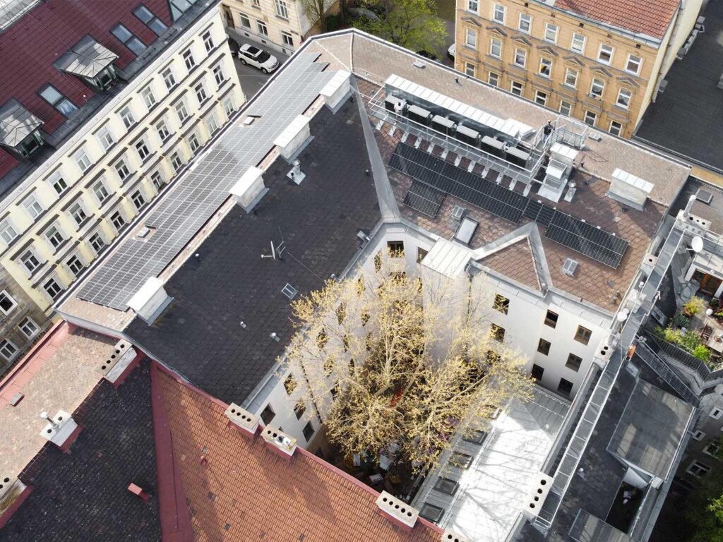 Sanierung-Heim-Wien_PV-am-Dach